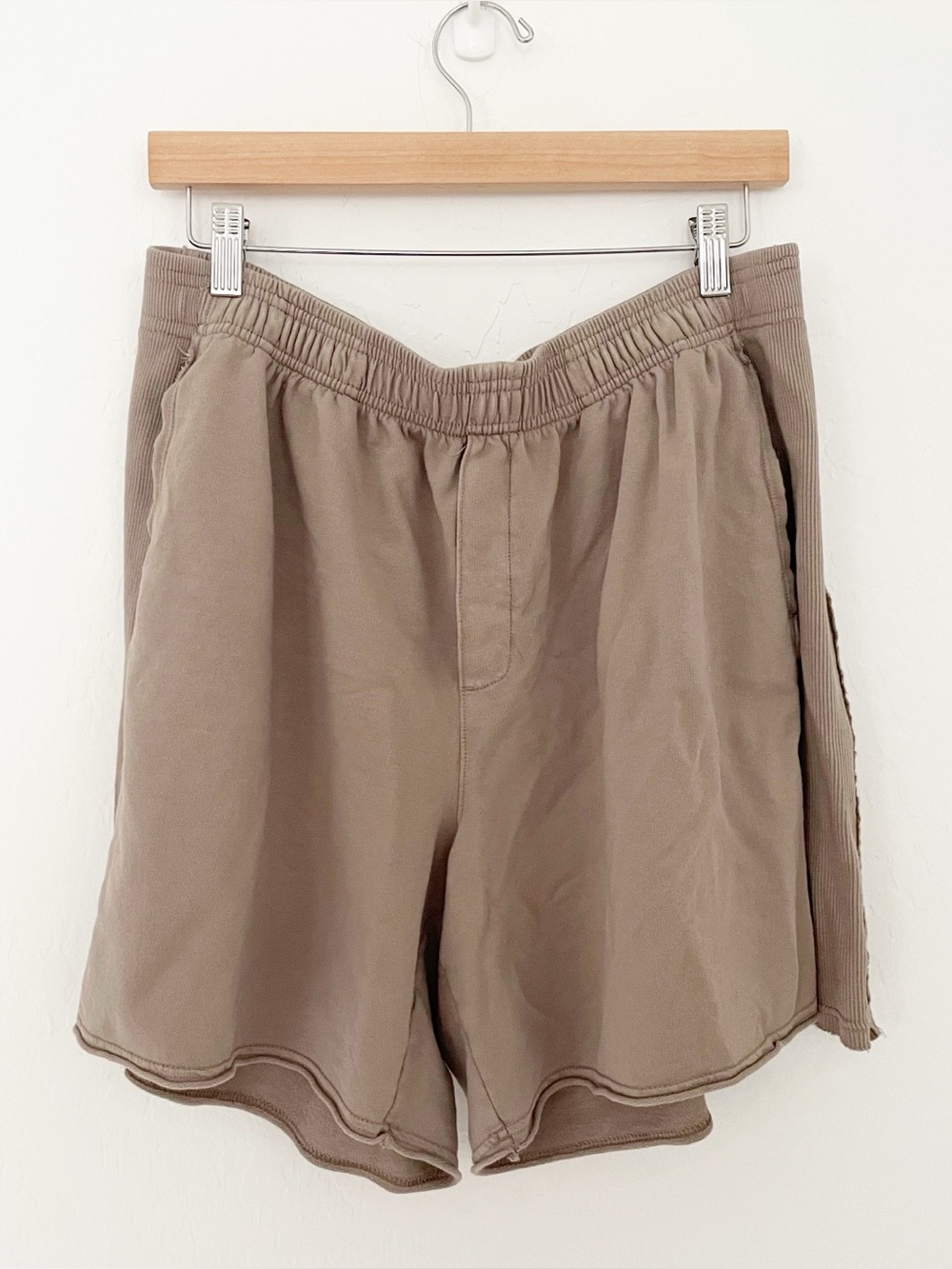 Aerie pull on loose fit shorts size large